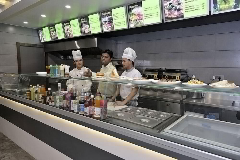 Hotel Sifat International Surat Bagian luar foto